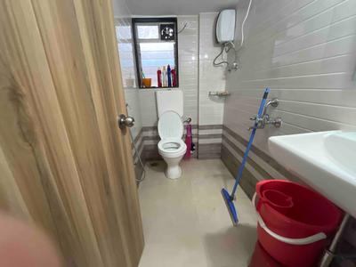 Bathroom Image of 2118 Sq.ft 3 BHK Apartment / Flat for rent in Neev Ivory Tower, Prabhadevi Mumbai for Rs. 225000