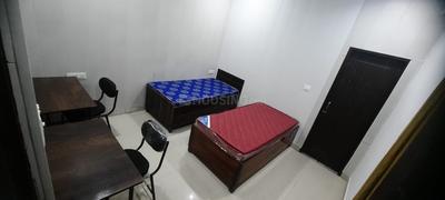 Bedroom Image of Krishna hostel- boys PG in Bidholi, Dehradun