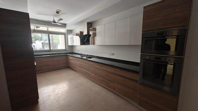 Kitchen Image of 3240 Sq.ft 5 BHK Independent House for sale in MGF The Vilas Apartment, DLF Phase 2 Gurgaon for Rs. 220000000
