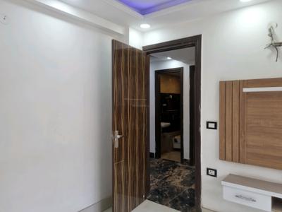 Bedroom Image of 1100 Sq.ft 4 BHK Builder Floor for sale in Mahavir Enclave New Delhi for Rs. 9000000