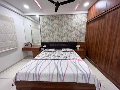 Bedroom Image of 2500 Sq.ft 4 BHK Apartment / Flat for rent in Fatehgunj Vadodara for Rs. 25000