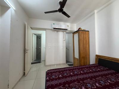 Bedroom Image of 1000 Sq.ft 2 BHK Apartment / Flat for rent in Pacifica Reflections, Vaishno Devi Circle Ahmedabad for Rs. 35000