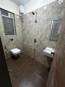 Bathroom Image of 800 Sq.ft 2 BHK Apartment / Flat for sale in Shivoham Avyukta Neelkamal, Borivali West Mumbai for Rs. 21000000