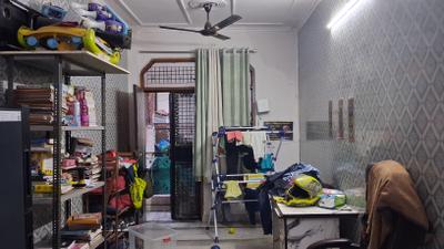 Living Room Image of 450 Sq.ft 1 BHK Independent House for sale in Tilak Nagar New Delhi for Rs. 3800000