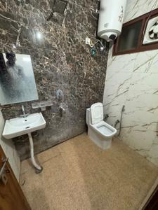 Bathroom Image of 672 Sq.ft 2 BHK Builder Floor for rent in Sector 23 Dwarka New Delhi for Rs. 28000
