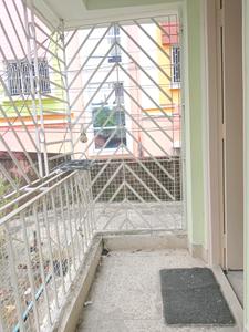 Bedroom Three Image of 1390 Sq.ft 4 BHK Apartment / Flat for rent in Santoshpur Kolkata for Rs. 30000