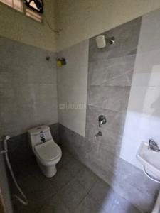 Bathroom Image of 900 Sq.ft 2 BHK Apartment / Flat for rent in Rajapur Gulbarga for Rs. 13000