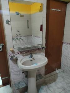 Bathroom Image of 1250 Sq.ft 1 BHK Builder Floor for rent in Gomti Nagar Lucknow for Rs. 16000