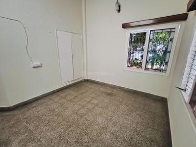 Bedroom Image of 1000 Sq.ft 2 BHK Builder Floor for rent in Indira Nagar Bengaluru for Rs. 30000