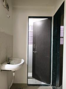 Common Bathroom Image of 800 Sq.ft 2 BHK Apartment / Flat for rent in Bhugaon Pune for Rs. 16000