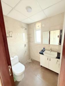 Bathroom Image of 1194 Sq.ft 2.5 BHK Independent House for sale in M3M Soulitude , Sector 89 Gurgaon for Rs. 14200000