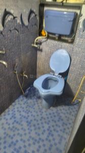 Bathroom Image of 225 Sq.ft 1 RK Apartment / Flat for rent in Powai Mumbai for Rs. 25000