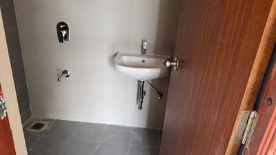 Image of 950 Sq.ft 2 BHK Apartment / Flat for sale in Gagan Aviva, Kesnand, Pune for Rs. 5800000