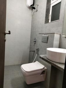 Common Bathroom Image of 1150 Sq.ft 2 BHK Apartment / Flat for sale in Kharghar Navi Mumbai for Rs. 11000000
