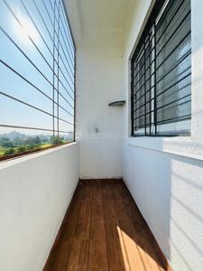Balcony Image of 900 Sq.ft 2 BHK Apartment / Flat for rent in Manjari Budruk Pune for Rs. 16000