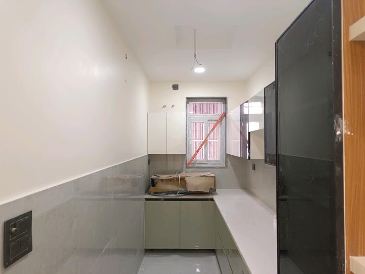 Sainik Colony, Sector 49 Main Image 1