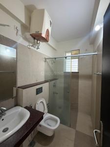 Bathroom Image of 3600 Sq.ft 3 BHK Villa for rent in Mahindra World City, Maraimalai Nagar Chennai for Rs. 65000