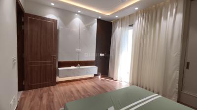 Bedroom Image of 2025 Sq.ft 3 BHK Builder Floor for sale in BPTP Amstoria , Sector 102 Gurgaon for Rs. 33000000