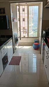 Kitchen Image of 900 Sq.ft 2 BHK Apartment / Flat for sale in Rustomjee Ozone, Goregaon West Mumbai for Rs. 30000000