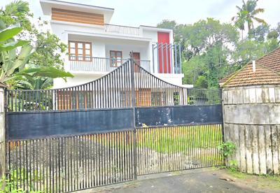 Image of 1700 Sq.ft 3 BHK Independent House for sale in Alangad, Kochi for Rs. 9000000