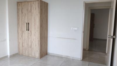 Bedroom Image of 2500 Sq.ft 4 BHK Apartment / Flat for rent in Tulsi Xperia And Sky Forest, Bhat Ahmedabad for Rs. 40000