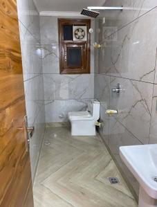 Bathroom Image of 1425 Sq.ft 2 BHK Apartment / Flat for sale in SV Auto Nagar Tirupathi for Rs. 6820000