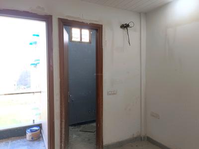 Bedroom Image of 650 Sq.ft 2 BHK Builder Floor for sale in Rohini Sector 28 New Delhi for Rs. 6500000
