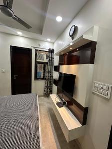 Bedroom Image of 900 Sq.ft 3 BHK Builder Floor for rent in Pitampura New Delhi for Rs. 50000