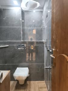 Common Bathroom Image of 950 Sq.ft 2 BHK Apartment / Flat for sale in Kulesara Greater Noida for Rs. 5500000