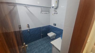 Image of 2200 Sq.ft 4 BHK Apartment / Flat for sale in Sarita Vihar, New Delhi for Rs. 32800000