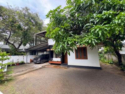 Image of 2613 Sq.ft 4 BHK Independent House for sale in Vennala, Kochi for Rs. 14500000