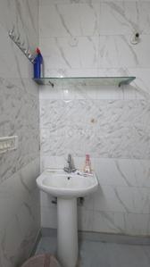 Bathroom Image of 400 Sq.ft 1 BHK Apartment / Flat for rent in Pitampura New Delhi for Rs. 19000