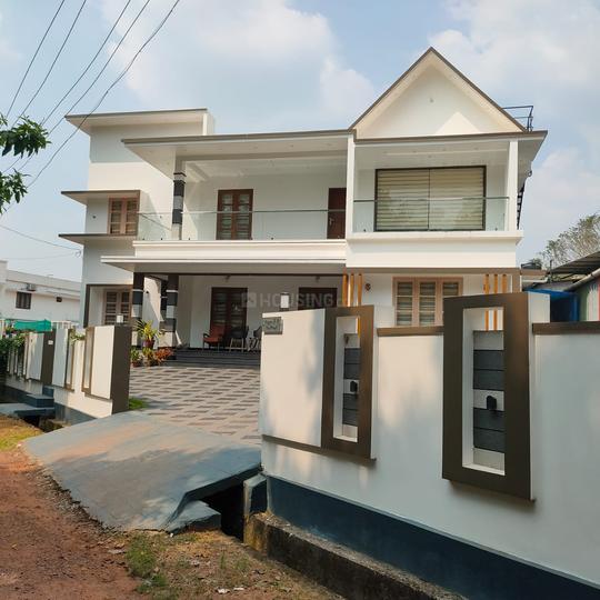 5 BHK 3200 Sqft Independent House for sale at Kakkanad, Kochi