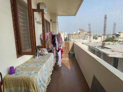Balcony Image of 1950 Sq.ft 3 BHK Builder Floor for sale in Patel Nagar New Delhi for Rs. 40000000