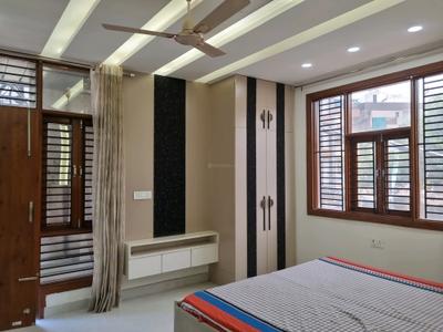 Bedroom Image of 1300 Sq.ft 4 BHK Apartment / Flat for sale in Sector 15 Dwarka New Delhi for Rs. 12500000