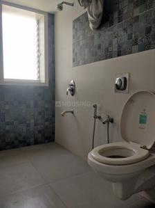 Bathroom Image of 950 Sq.ft 2 BHK Apartment / Flat for rent in Tardeo Mumbai for Rs. 120000