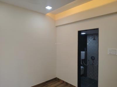 Bedroom Image of 950 Sq.ft 2 BHK Apartment / Flat for rent in Bhakti Park, Kasarvadavali Thane for Rs. 19640