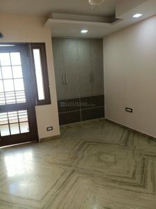 Bedroom Image of 1125 Sq.ft 2 BHK Builder Floor for rent in Naraina New Delhi for Rs. 40000