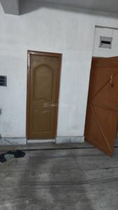 Bathroom Image of 900 Sq.ft 2 BHK Builder Floor for rent in Nimta Kolkata for Rs. 30000
