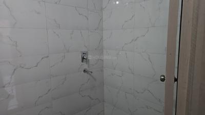 Bathroom Image of 350 Sq.ft 1 RK Independent House for rent in Sector 56 Gurgaon for Rs. 25000