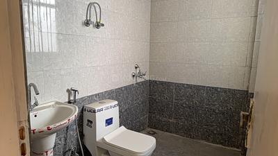 Image of 1974 Sq.ft 4 BHK Villa for sale in Omaxe The Hemisphere Phase 1 Golf Villas, Alpha II, Greater Noida for Rs. 21000000