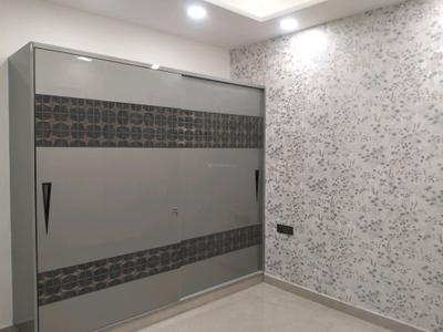 Bedroom Image of 1050 Sq.ft 3 BHK Apartment / Flat for sale in Shalimar Bagh New Delhi for Rs. 16500000