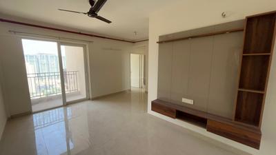 Living Room Image of 800 Sq.ft 3 BHK Apartment / Flat for rent in Signature Global Golf Green, Sector 79 Gurgaon for Rs. 19000