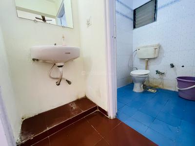 Bathroom Image of 1223 Sq.ft 2 BHK Apartment / Flat for rent in Vishwanath Sharanam 8, Jodhpur Ahmedabad for Rs. 25000