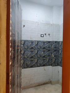 Common Bathroom Image of 900 Sq.ft 3 BHK Builder Floor for sale in DLF Ankur Vihar Ghaziabad for Rs. 3430320