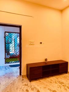 Bedroom Image of 4800 Sq.ft 4 BHK Independent House for rent in Injambakkam Chennai for Rs. 300000