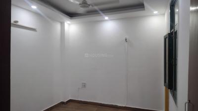 Bedroom Image of 900 Sq.ft 2.5 BHK Builder Floor for rent in Khirki Extension New Delhi for Rs. 30000