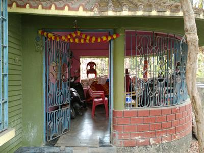 Main Entrance Image of 1000 Sq.ft 2 BHK Independent House for sale in Baruipur Kolkata for Rs. 6000000