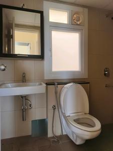 Common Bathroom Image of 1002 Sq.ft 2 BHK Apartment / Flat for rent in Brigade Bricklane, Agrahara Layout Bengaluru for Rs. 36000