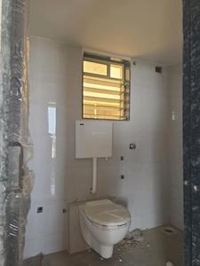 Common Bathroom Image of 810 Sq.ft 2 BHK Apartment / Flat for sale in Nalasopara West Nala Sopara for Rs. 4449000